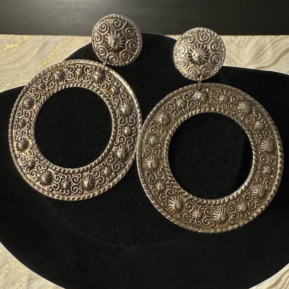 ⚜️3 for $30⚜️ Bronze Hammered Metal Dangle Earrings Statement Textured Embossed - Picture 1 of 6